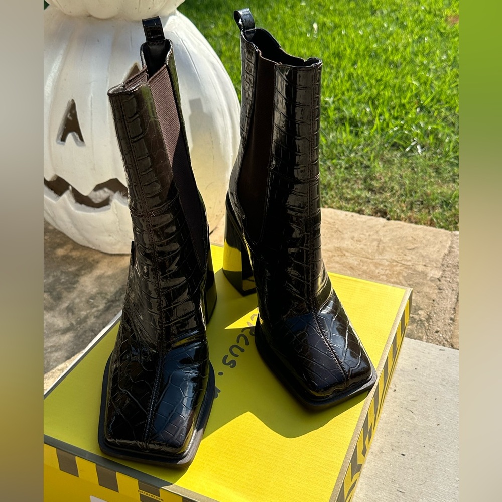Booties-Square toe Circus NY by Sam Edelman- Gorgeous! 8 - Picture 5 of 9